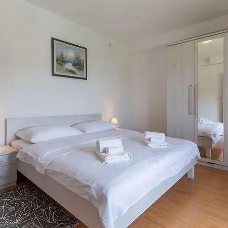 Ornela Apartman Kastelir