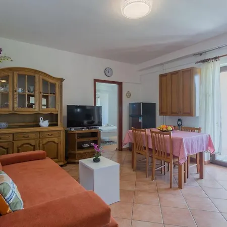 Ornela * Kaštelir